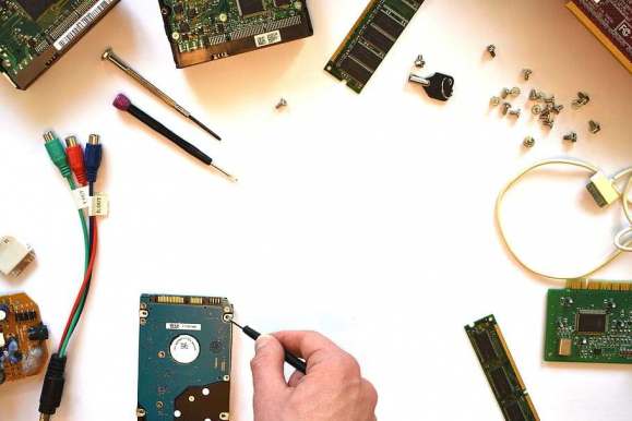 gallery/hardware-computer-repair-service